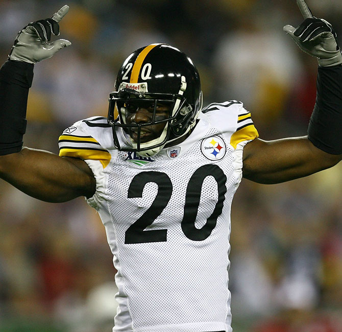 Bryant McFadden te lleva al campo 0