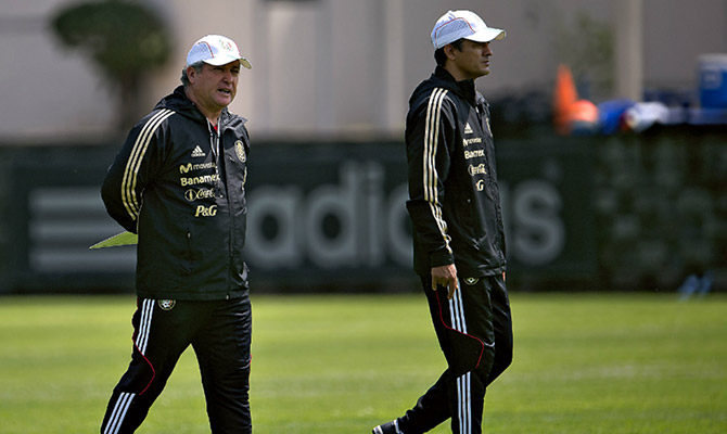 #DeTresDedos: Conrad y la línea de sombra futbolera 1
