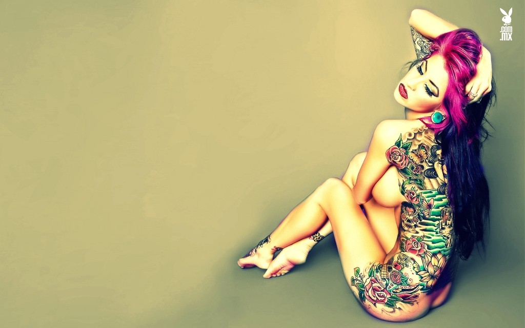 7 RAZONES POR LAS QUE DEBES SALIR CON UNA CHICA TATUADA 1