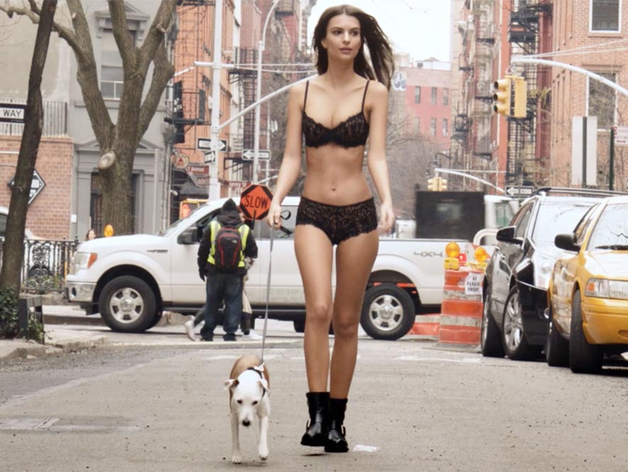 EMILY RATAJKOWSKI PARA EL TRÁNSITO EN VIDEO DE DKNY 0