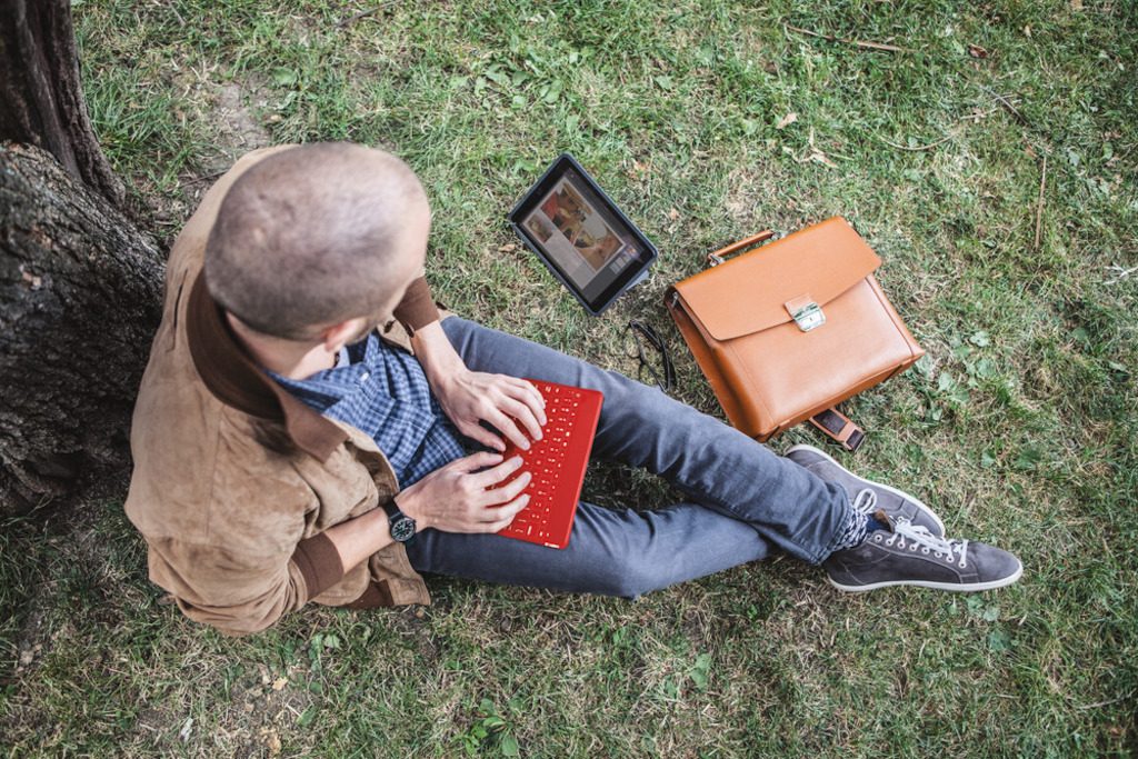 LOS 3 ACCESORIOS TECNOLÓGICOS QUE NECESITAS EN ESTAS VACACIONES 2