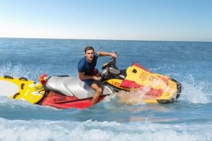 PREMIER PLAYBOY – BAYWATCH GUARDIANES DE LA BAHÍA 2