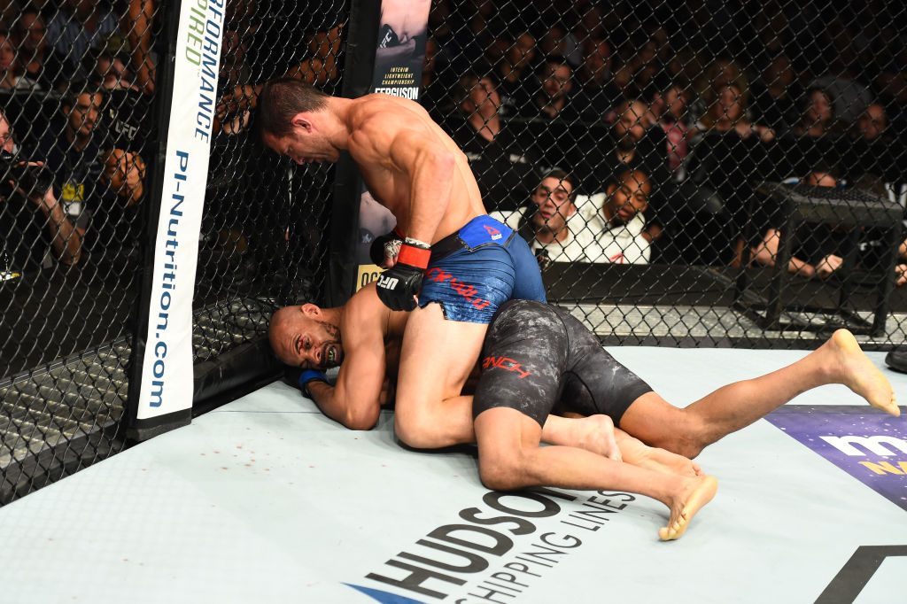 LUKE ROCKHOLD FINALIZA A DAVID BRANCH 0