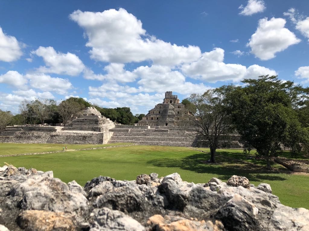 EL CAMPECHE TRASCENDENTAL: ZONA ARQUEOLÓGICA DE EDZNÁ 0