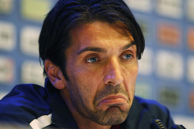 Buffon en la cuerda floja