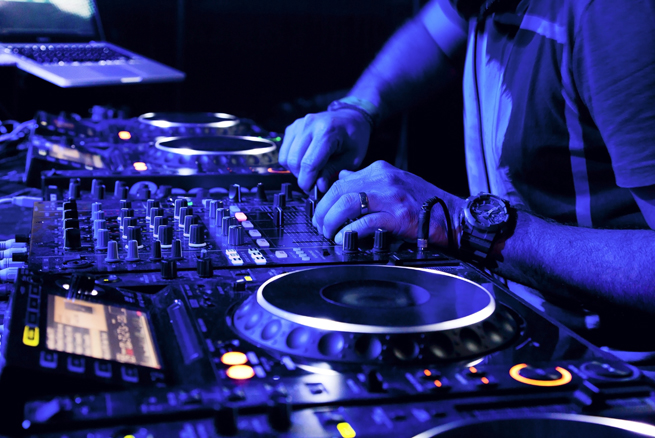 PLUS MUSIC FEST