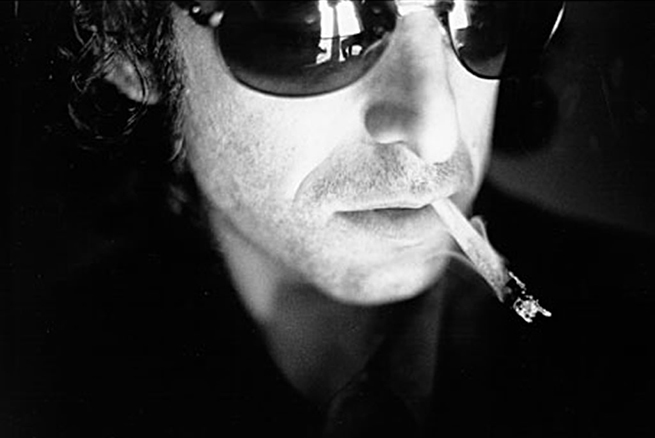 Calamaro: un poco de hierba aclara la mente