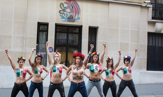 Mexicanas se unen a protestas topless