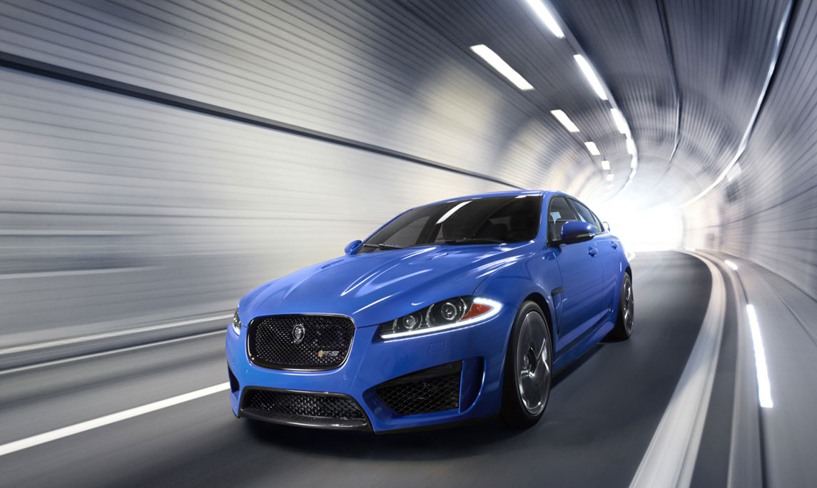 Sedan de acero: Jaguar XFR-S 2014