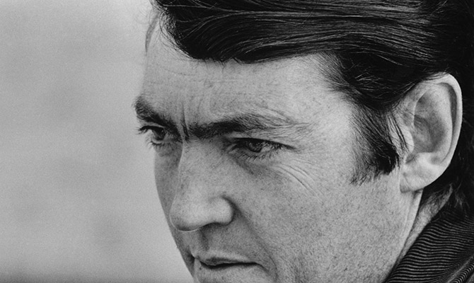 #DeTresDedos: Los puños de Julio Cortázar