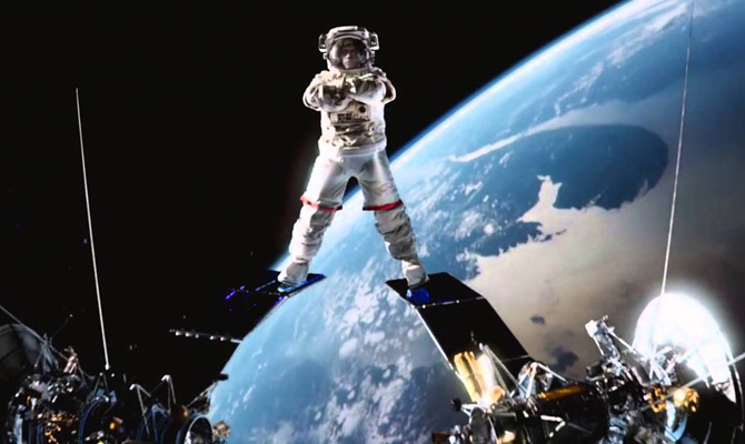 El split espacial de Van Damme (y otros grandes)