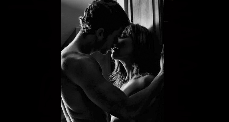 #Playboysutra: La mesa