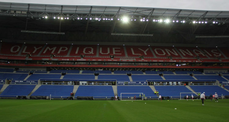 Fútbol y porno en el estadio del Lyon