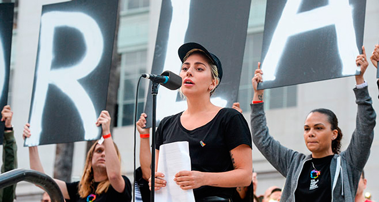 Excelsior: Lady Gaga llora por las víctimas de Orlando