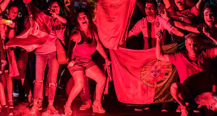 Coronación de Portugal en la Euro desata la locura en Lisboa