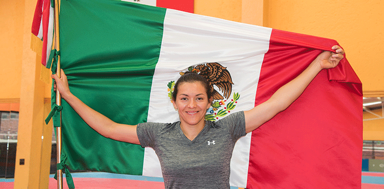 MARÍA ESPINOZA FUERA DEL TAEKWONDO