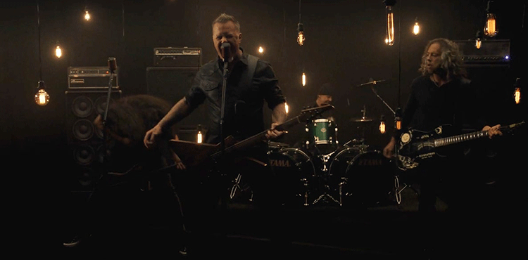 METALLICA ESTRENA SU SEGUNDO SINGLE ‘MOTH INTO FLAME’