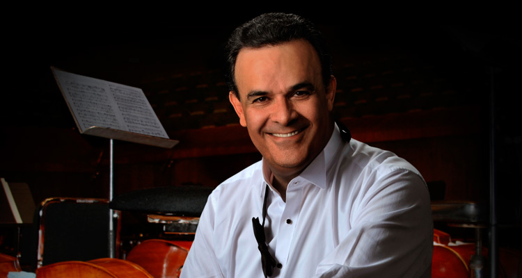 PLATICAMOS CON EL TENOR MÁS FAMOSO DE MÉXICO: FERNANDO DE LA MORA
