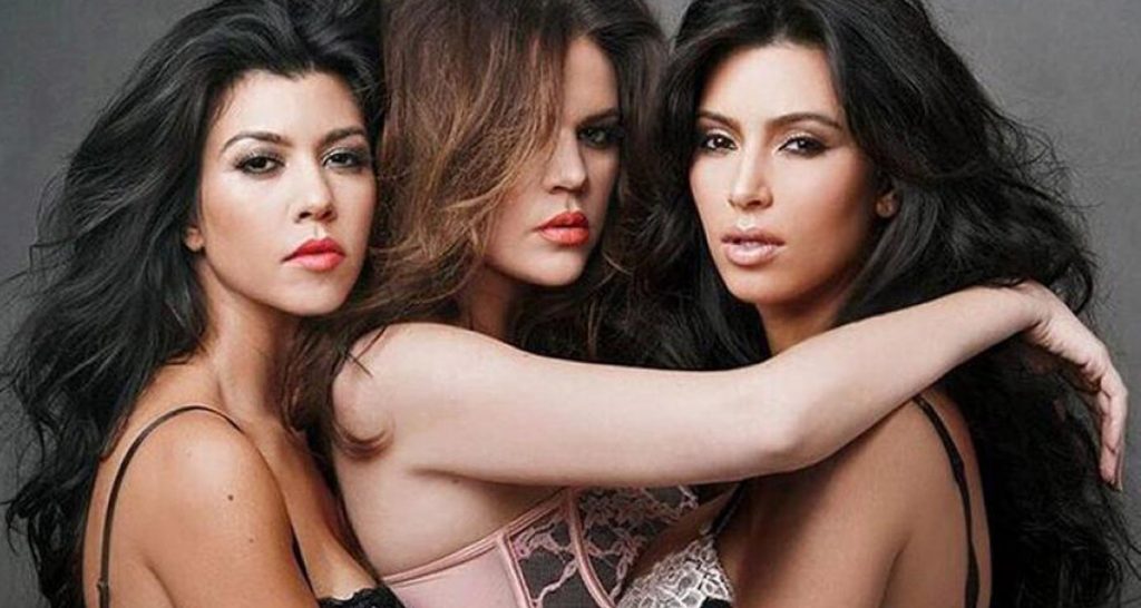 LAS KARDASHIAN ALQUILAN UN JET DONDE SE HACEN ORGÍAS