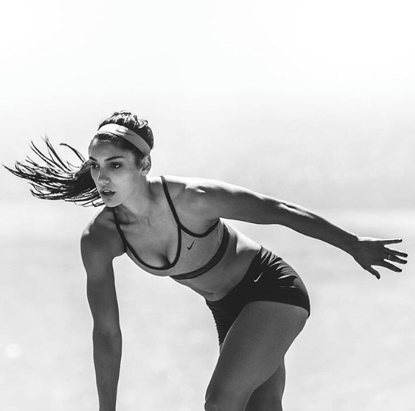 Allison Stokke10