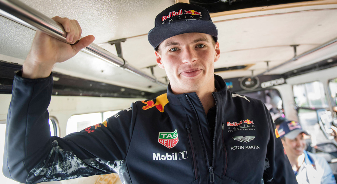 MAX VERSTAPPEN LLEGA EN PESERO AL AUTÓDROMO HERMANOS RODRÍGUEZ