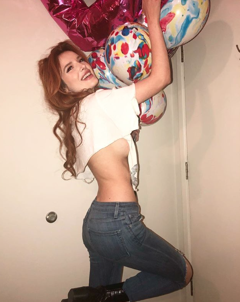 Bella Thorne11