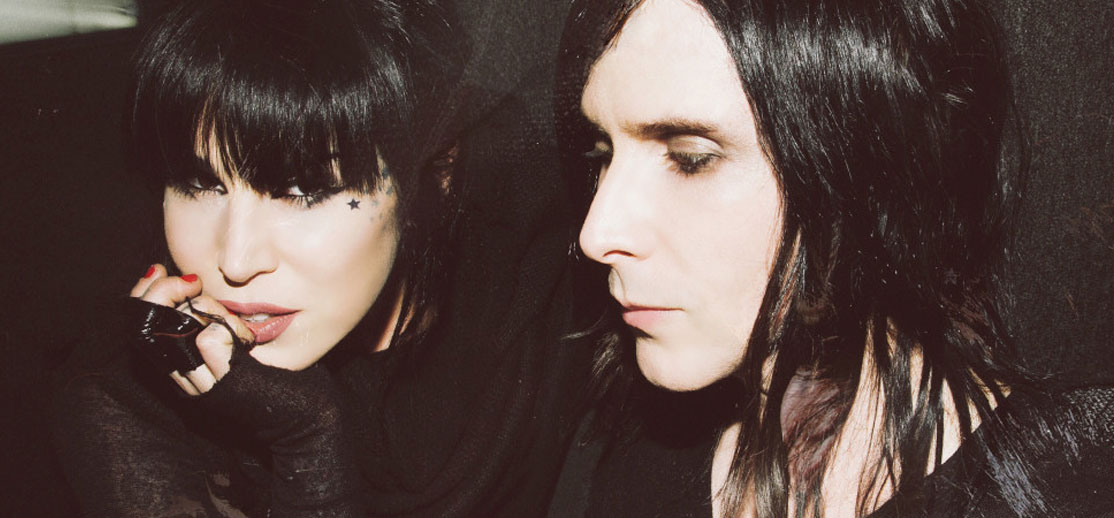 IAMX PRESENTA “STARDUST” SIN CENSURA CON KAT VON D