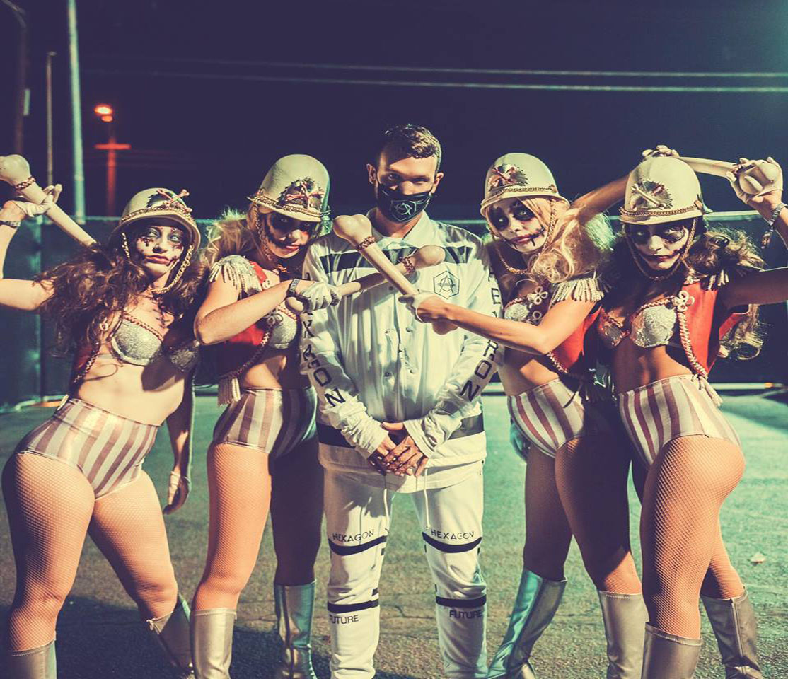 DON DIABLO: “ME GUSTA VER FOTOGRAFÍAS DE MUJERES HERMOSAS QUE LES GUSTA MOSTRARSE COMO SON.”