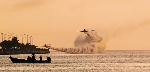 Campeche-experiencias-avión-malecón