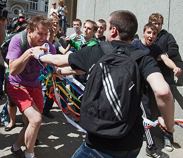 Derechos LGBT en Rusia ataque de nacionalistas