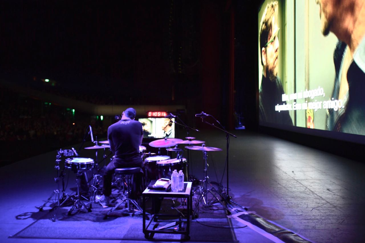 Antonio Sánchez hace volar a Birdman en vivo