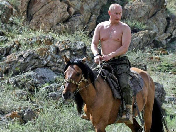 Putin-datos-curiosos-cabalgando