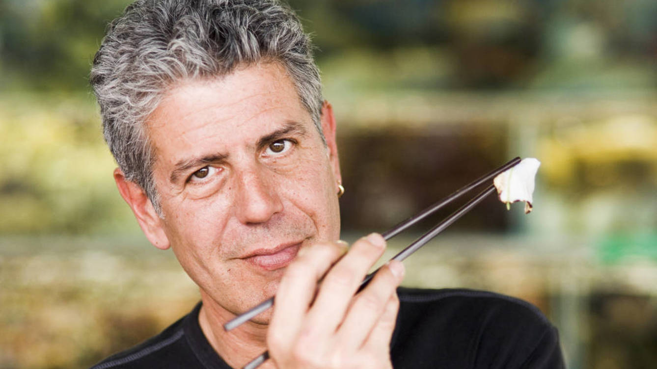 el-prestigioso-chef-bourdain-advierte-de-lo-que-nunca-debes-pedir-en-un-restaurante