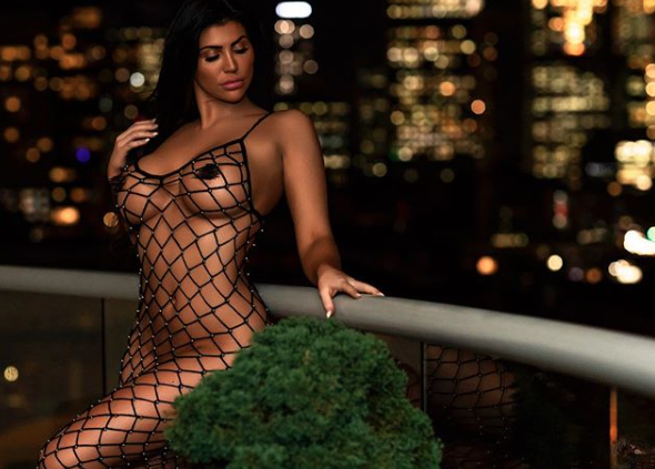 Instagirl: deslumbrante Mika Chesser | Playboy