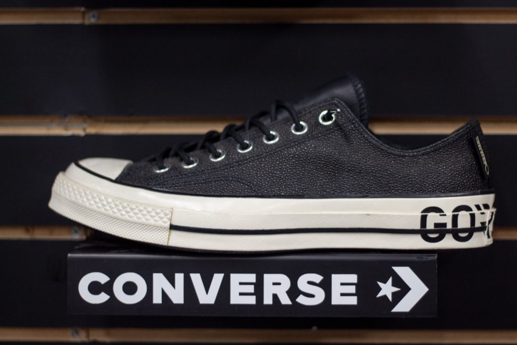 Converse-Love-the-Progress-negro