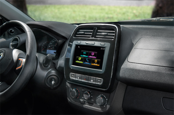 KWID-2019-interior-pantalla