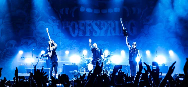 The Offspring en México: El punk no murió, pero tiene que levantarse temprano