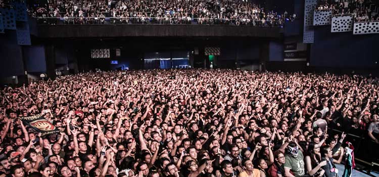 The Offspring en México: El punk no murió, pero tiene que levantarse temprano 2