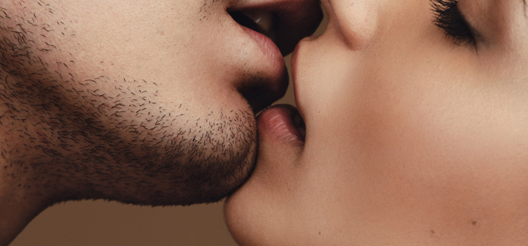 Mujeres confiesan qué les gusta hacer durante el sexo