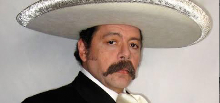 Celebra 50 años de trayectoria Alberto Ángel “El Cuervo” con su debut en los conciertos en línea 0