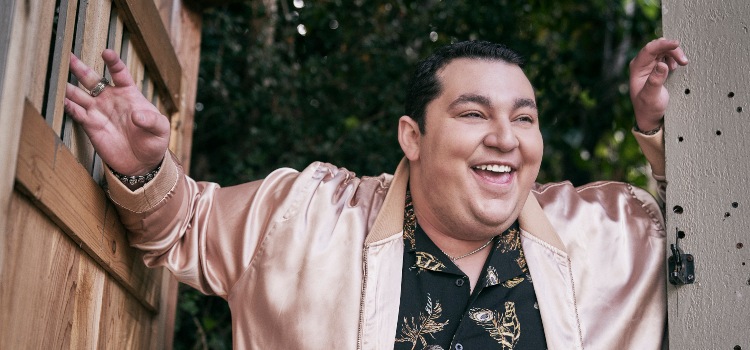 “Mis personajes tienen mejor vida amorosa que yo”: Max Talisman
