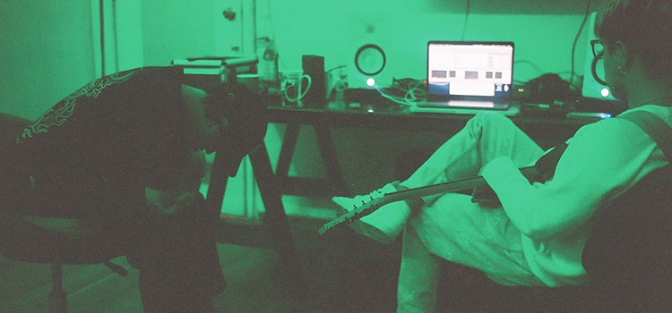 Escucha el trap deforme de Kiddo Toto y Yoshi