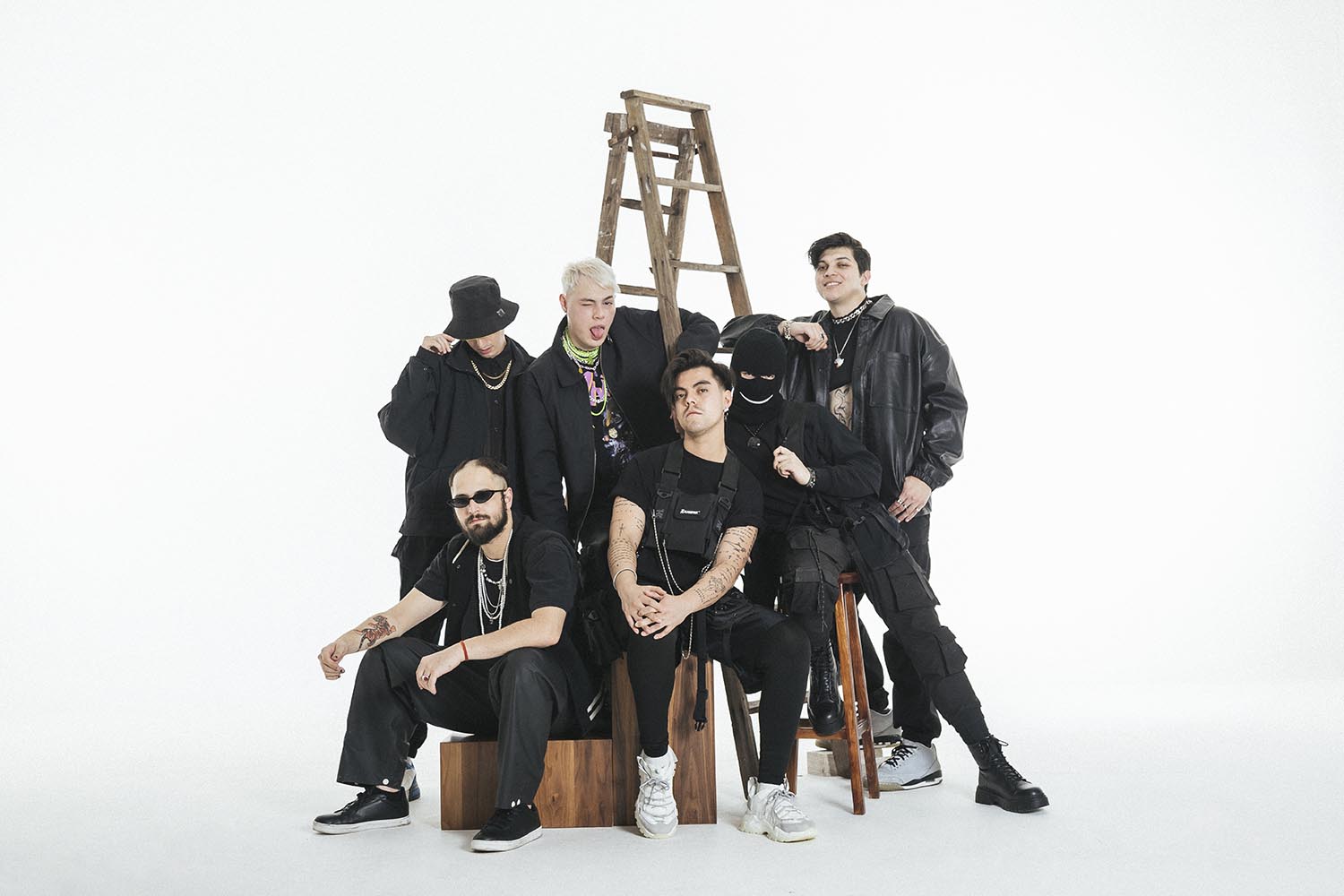Escucha “AUTOTRAICIÓN”, lo nuevo de CRYMES 0
