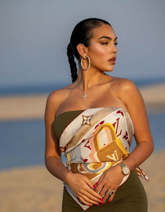 Georgina Rodríguez no solo tiene el corazón del Cristiano Ronaldo 0