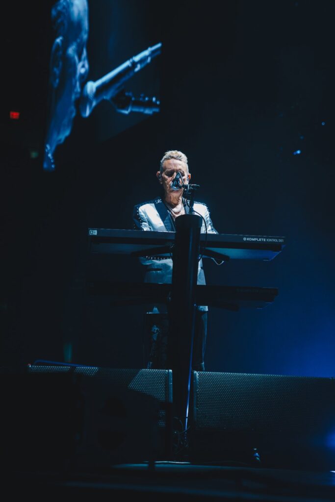 Depeche Mode en el AT&T Center. Fotografía de Tamara Bertram.