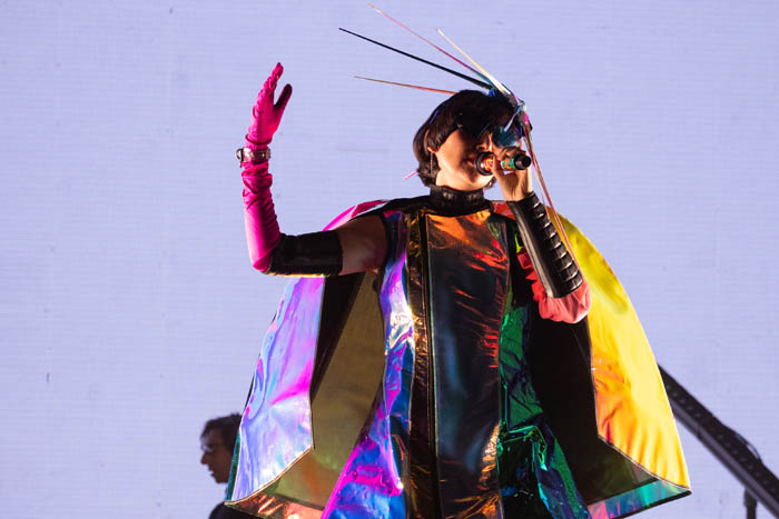 Yeah Yeah Yeahs: Una noche de garage, lágrimas y euforia en el Pepsi Center 3
