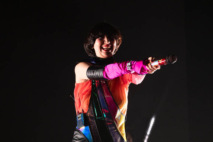 Yeah Yeah Yeahs: Una noche de garage, lágrimas y euforia en el Pepsi Center 4