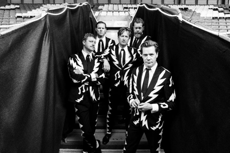 Entrevista con The Hives: “Apenas y sé cómo suena el reggaetón” 0