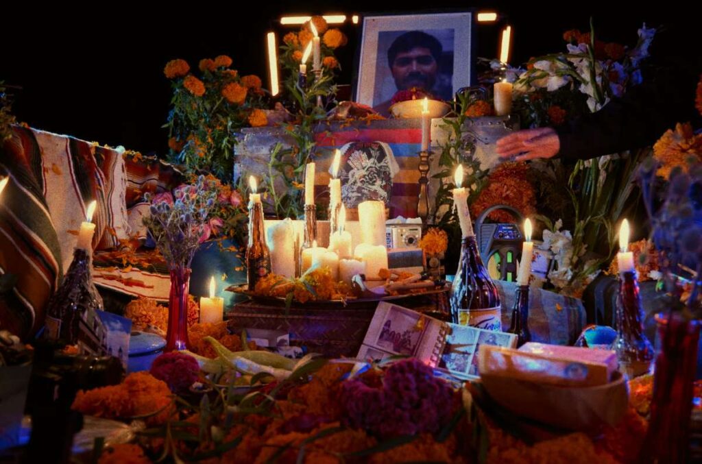 Victoria: Una cerveza con flores de cempasúchil 0