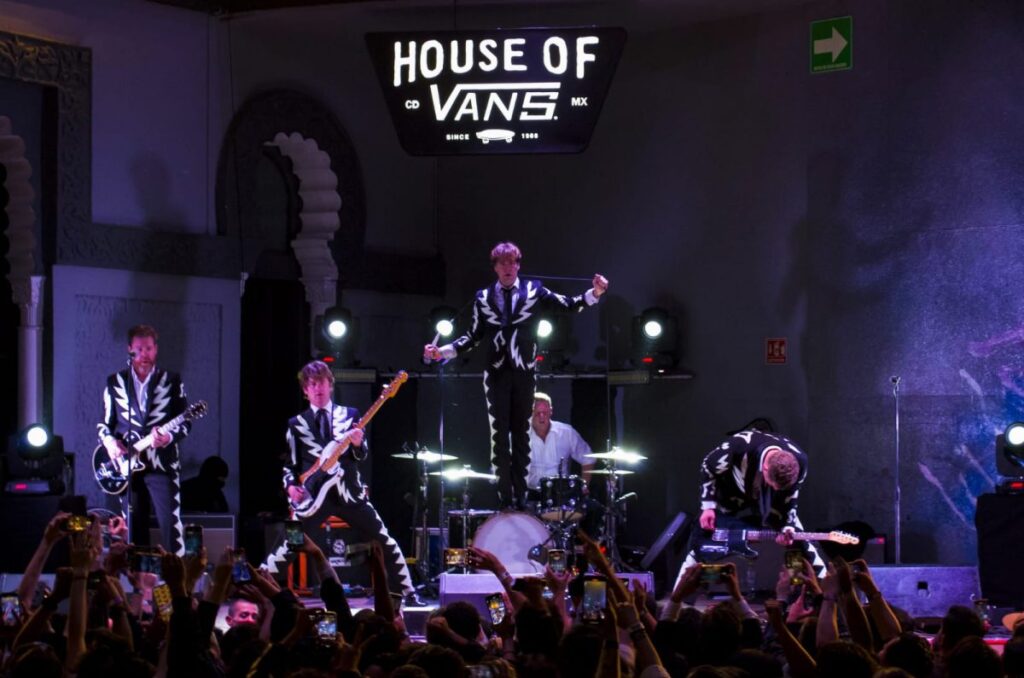 The Hives la rompe en el House Of Vans